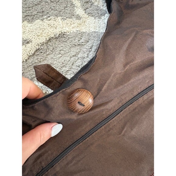 Brown Crossbody Fabric Bag with Linear Design and Wooden Button Details - Picture 3 of 4